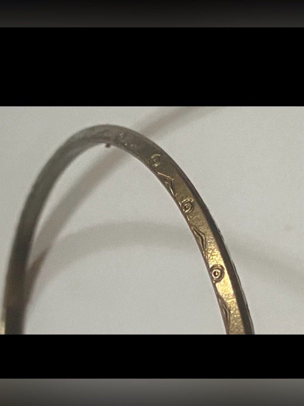 Vintage Gold Tone Bangle Bracelet #6432